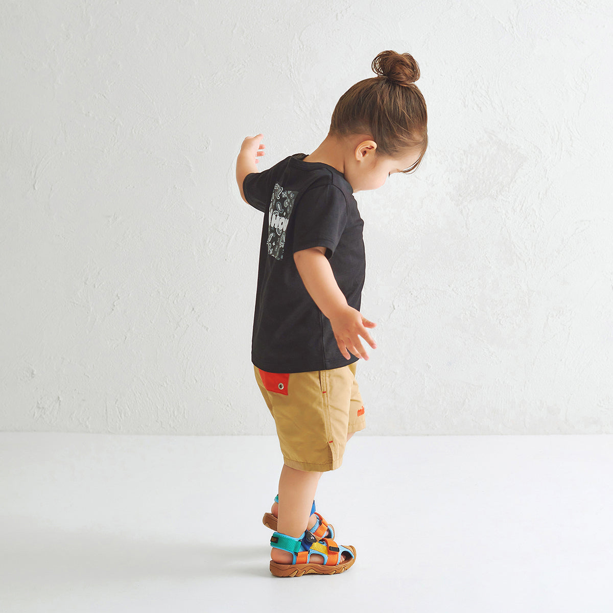 [WEB limited] Short-sleeved T-shirt that feels cool to the touch (for children)