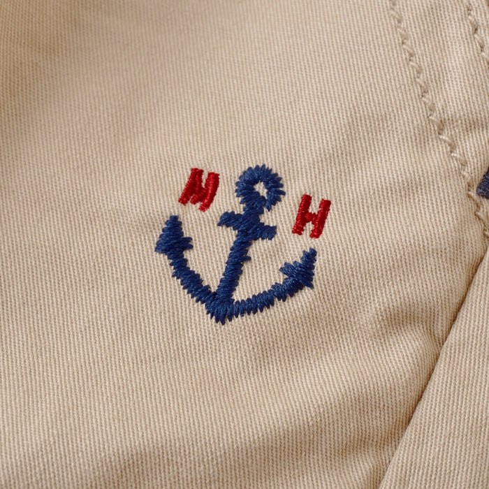 Three-quarter length pants with Ikari mark embroidery