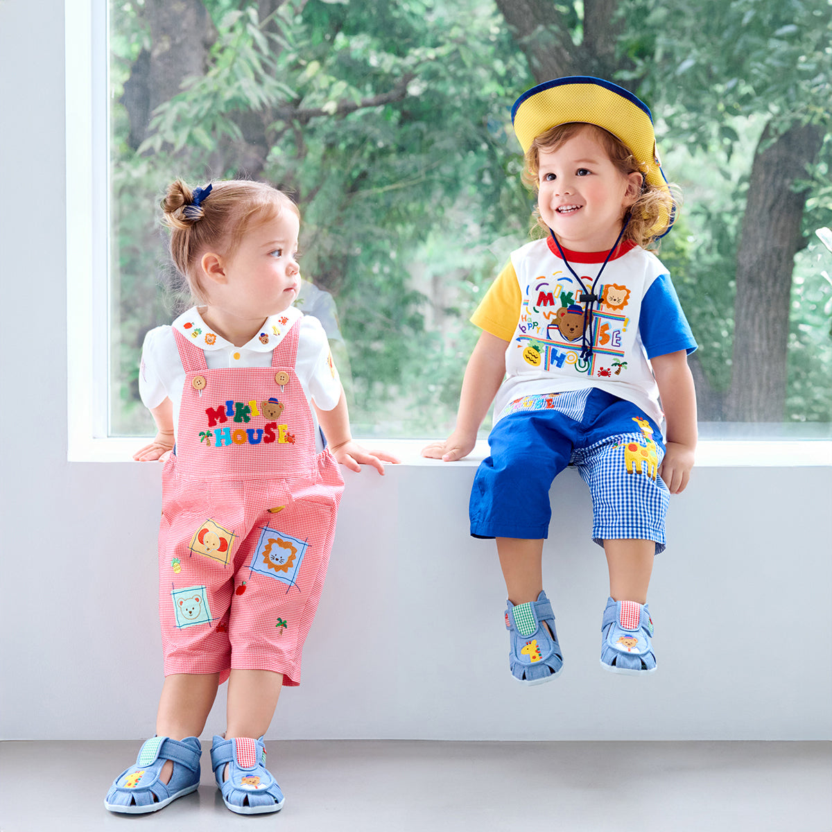 ミキハウスベア ベビーサンダル