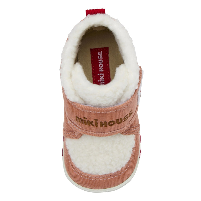 첫 번째 아기 신발