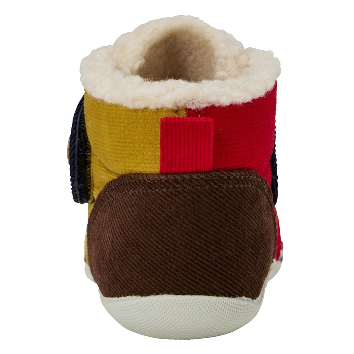 첫 번째 아기 신발