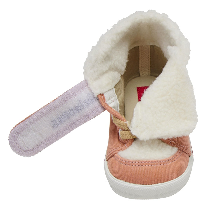 두 번째 아기 신발