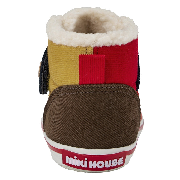 두 번째 아기 신발