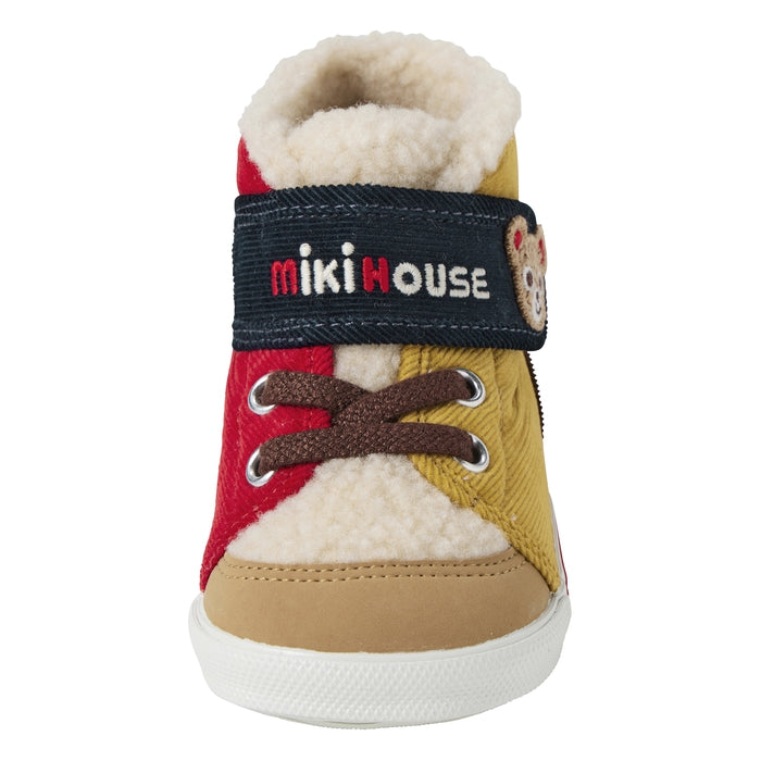 두 번째 아기 신발