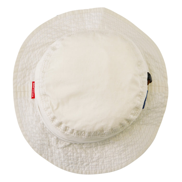 [仅Web]带阳光的紫外线保护帽和袜子