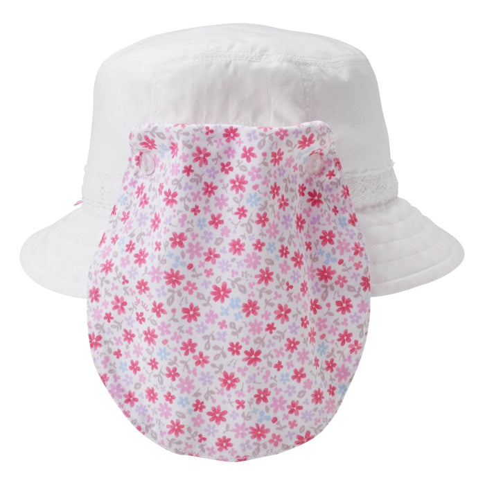 [仅Web]带阳光的紫外线保护帽和袜子