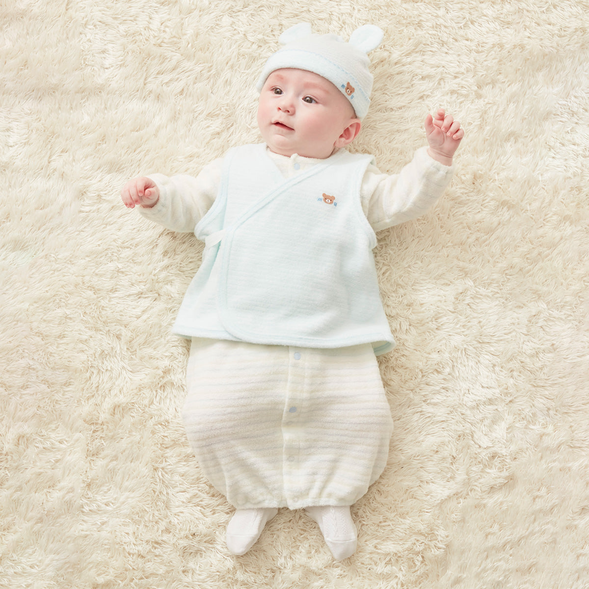 Untwisted yarn bodice