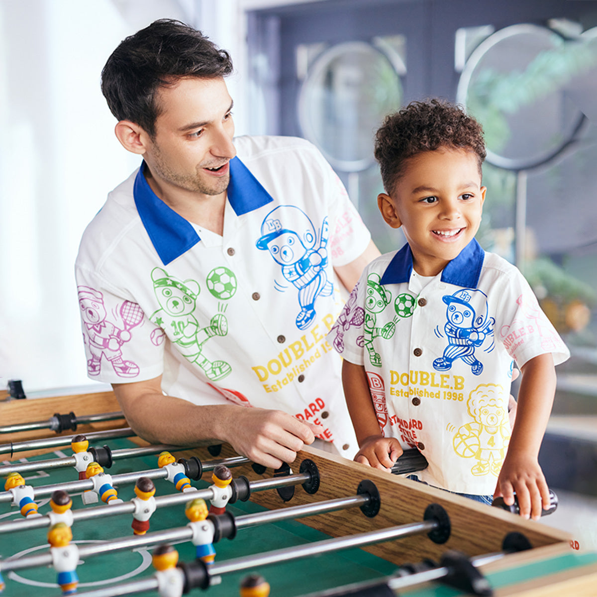 짧은 슬리브 셔츠