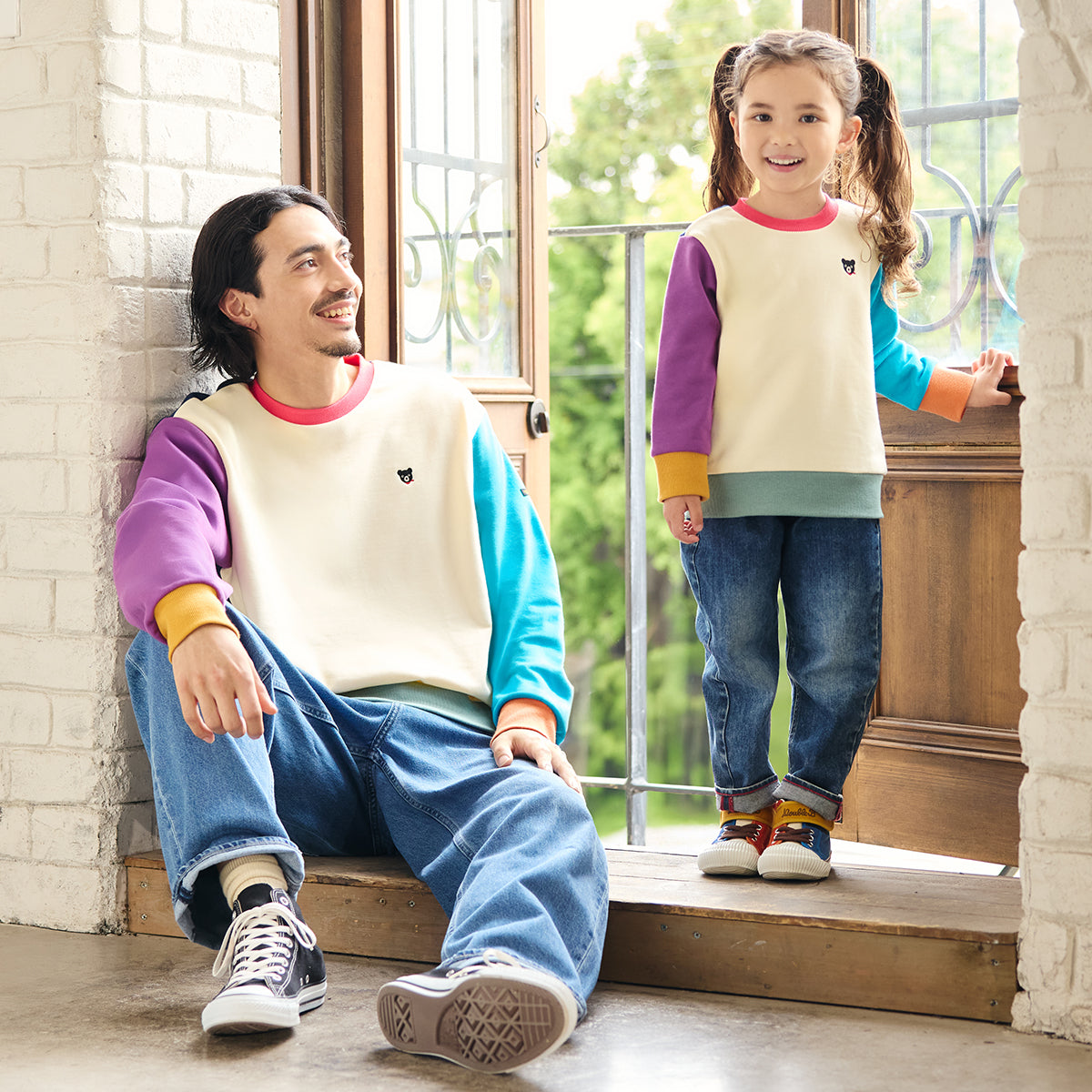 긴 슬리브 스웨트 셔츠