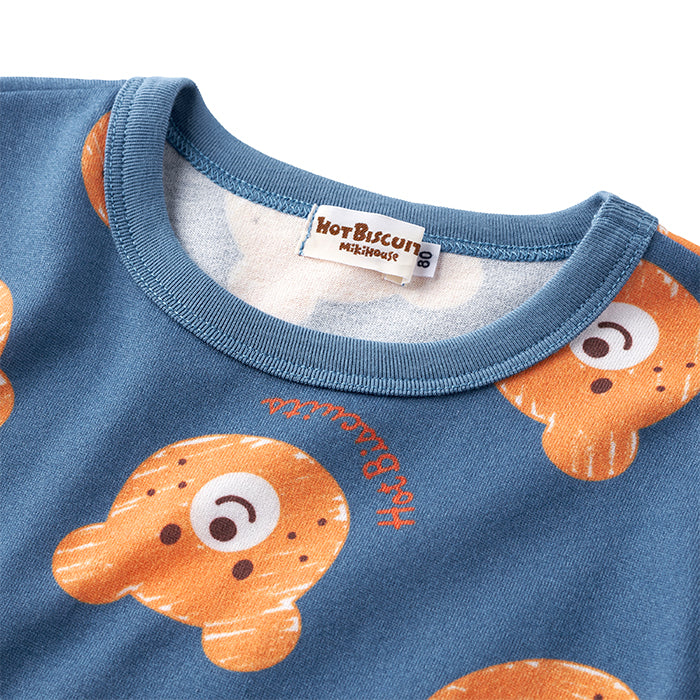 배꼽 랩이있는 긴 소매 잠옷