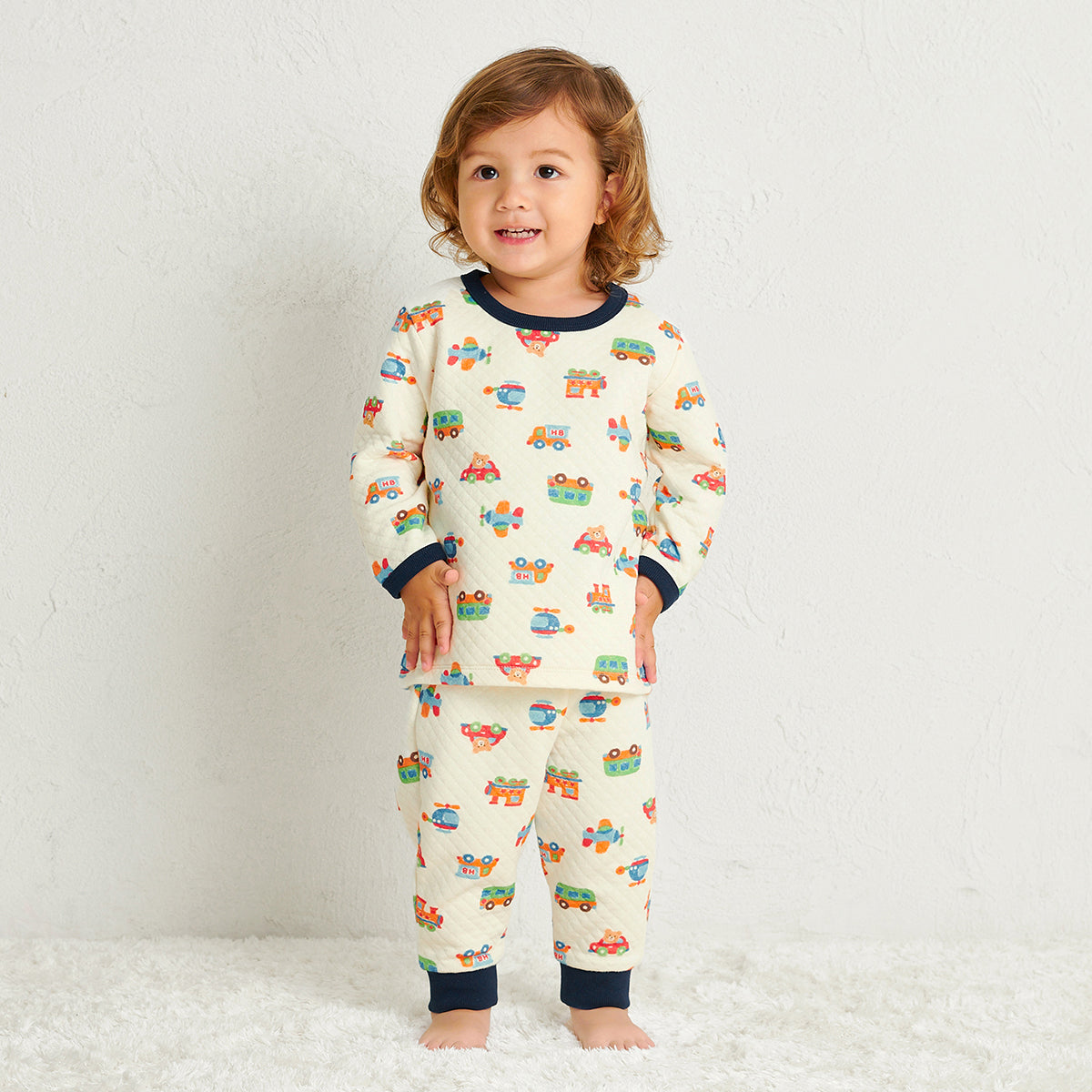 배꼽 랩이있는 긴 소매 잠옷