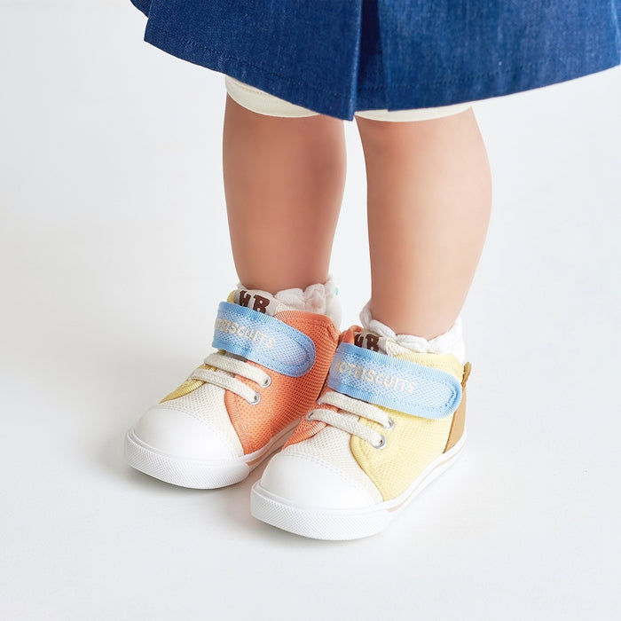 セカンドベビーシューズ