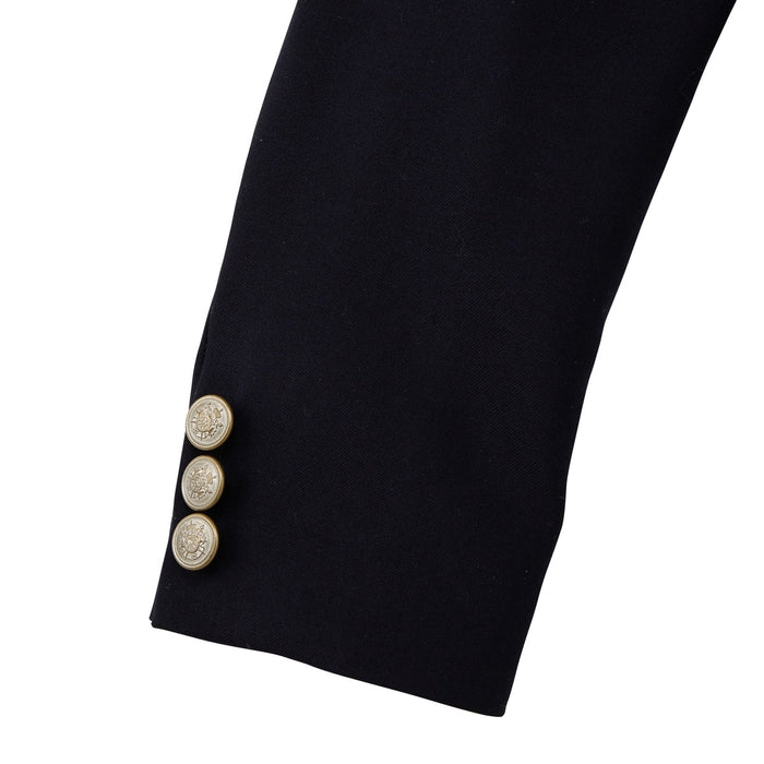 ウール素材の三つボタンジャケット