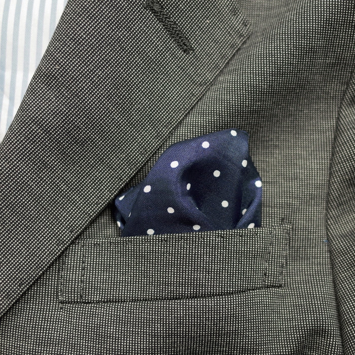 紧凑的棉布式服装